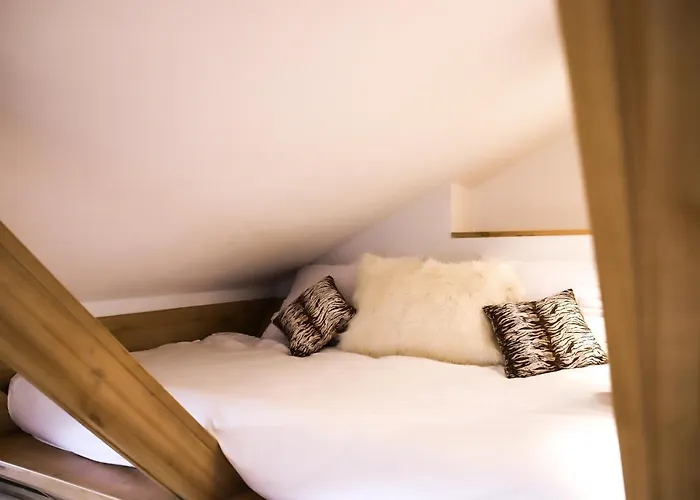 Lovely In Center Of Jelenia Gora. * ילנייה גורה