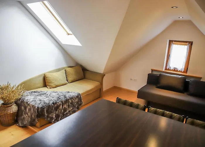 Lovely In Center Of Jelenia Gora. Apartmán