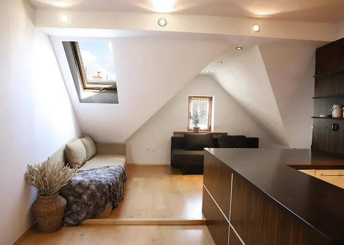 Apartmán Lovely In Center Of Jelenia Gora. *